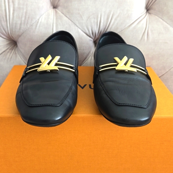 Louis Vuitton upper case flat loafers, black leather, size 39. Made in Italy. - Picture 4 of 10